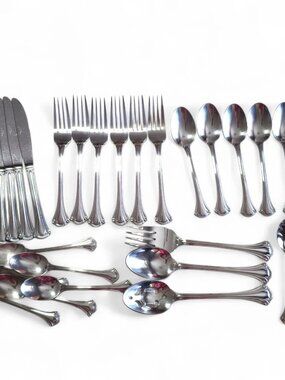 Wallace Resplendence 18/10 Stainless Flatware 29 Pc Set Glossy Flared Handle